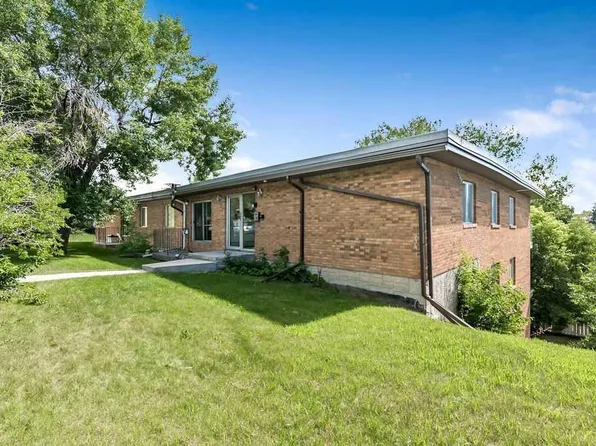 4328 W 4th St NW #205, Calgary, AB T2K 1A2