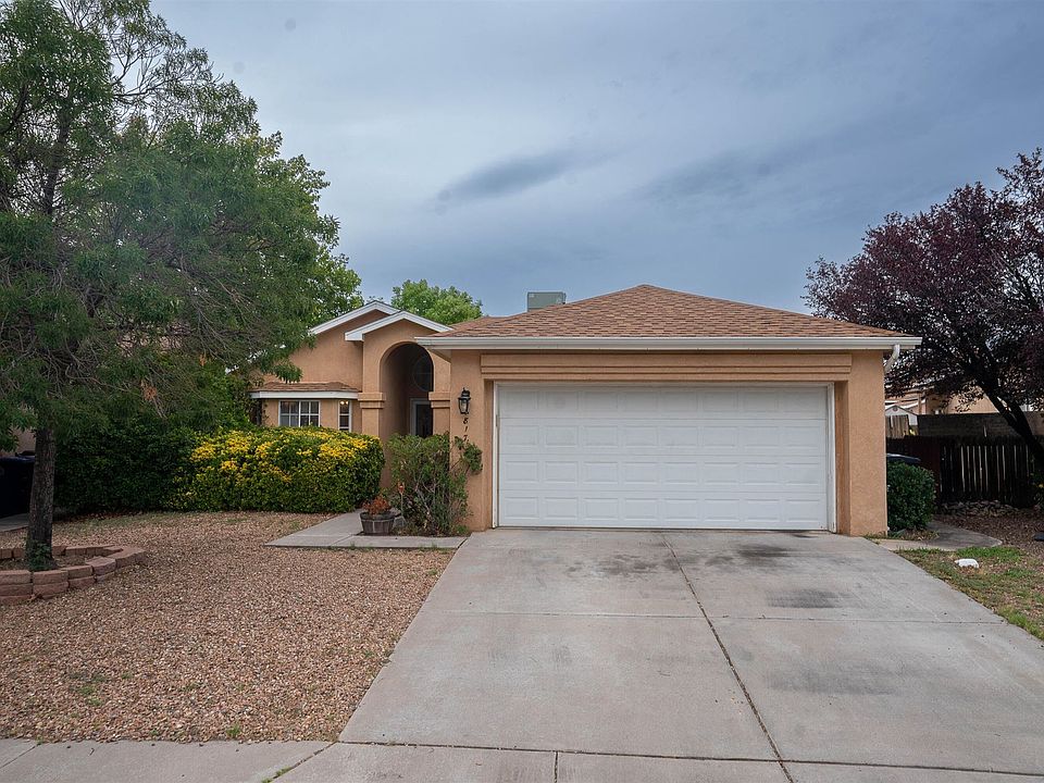 1st image of 4817 Mesa Prieta Ct NW