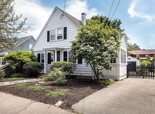 102 Antwerp St, Milton, MA 02186
