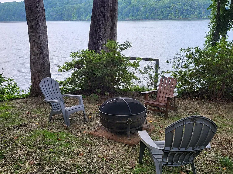 Overlook Dr — Photo 9