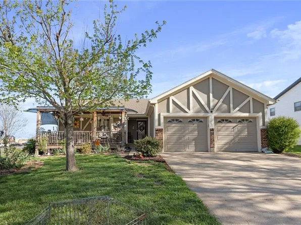 126 E Westhoff Pl, Gardner, KS 66030