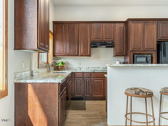 4th image of 420 Nottingham Rd #6