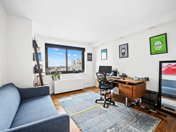 515 East 72nd Street image 6 of 11