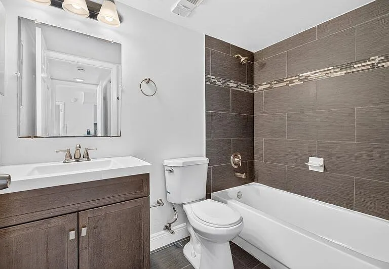 706 Executive Center Dr #23 — Photo 11