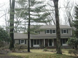 28 Springhill Rd, Randolph, NJ 07869