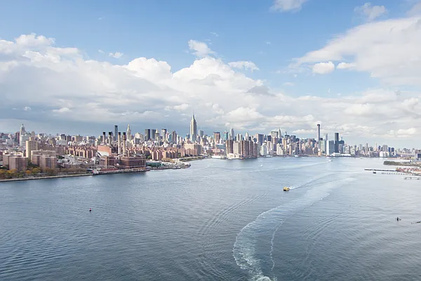 Rented by Compass | media 30