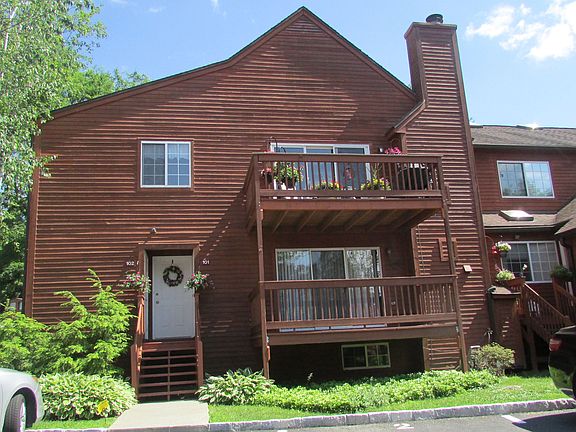 3rd image of 101 Tamarack Ln #101