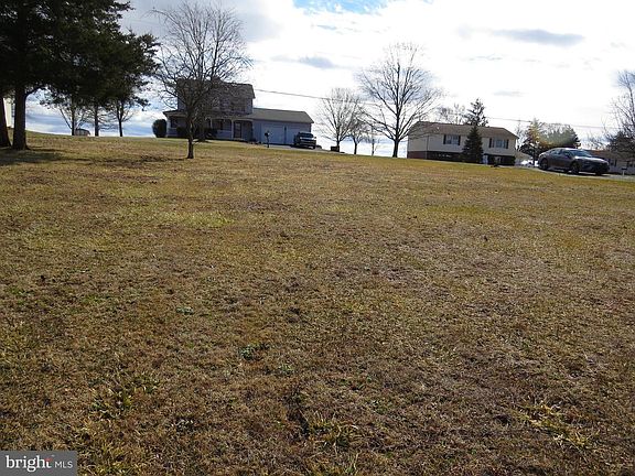 4th image of 546 Grant Dr