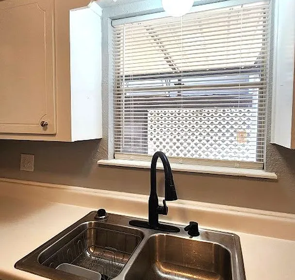6704 N Meridian Ave #A — Photo 16