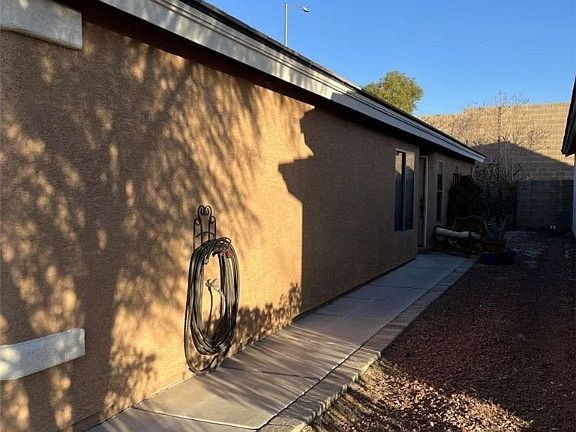 5th image of 6562 Duck Hill Springs Dr