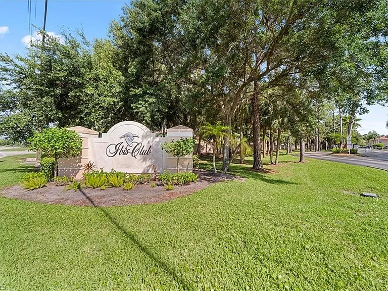 8235 Ibis Club Dr #309 — Photo 36