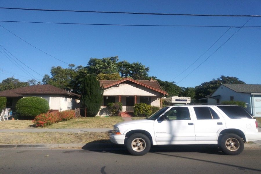 1st image of 520 University Ave