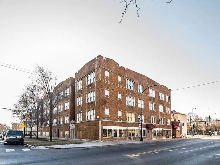 109 N Laramie Ave — Photo 10