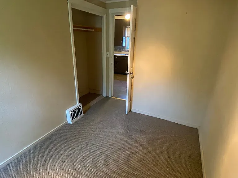 1602 Emerson St #1 — Photo 16