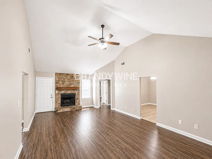 7626 Didwell Ct — Photo 4