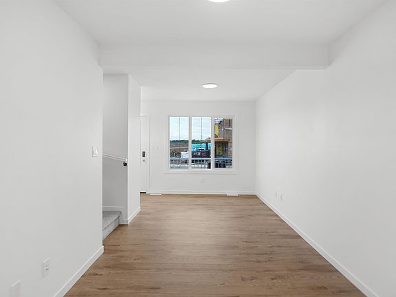 3rd image of 503 177th Ave NW