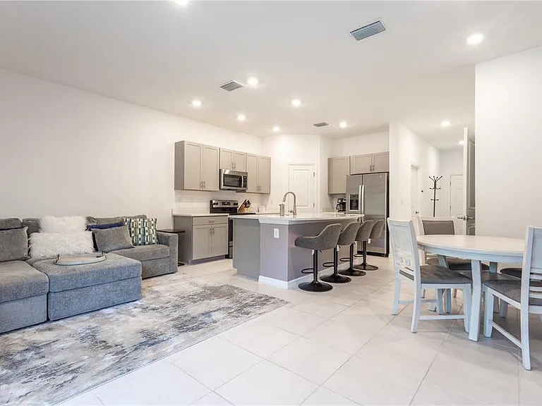 8473 Lunar Skye St — Photo 13