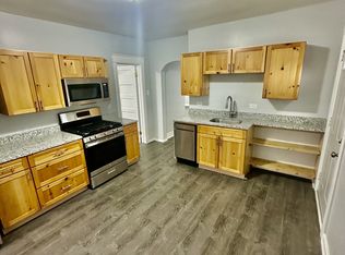 1917 W 21st St #1, Chicago, IL 60608