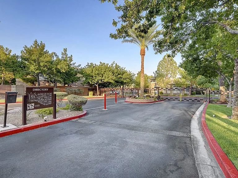 716 Peachy Canyon Cir #103 — Photo 46