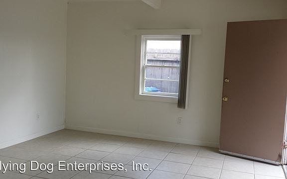 2nd image of 4378 Maple St #4378