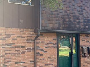 427 Shell Ct E, Columbus, OH 43213