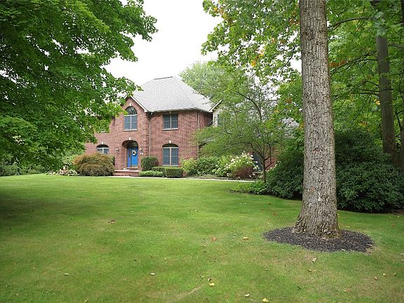 3rd image of 5465 Streamwood Dr