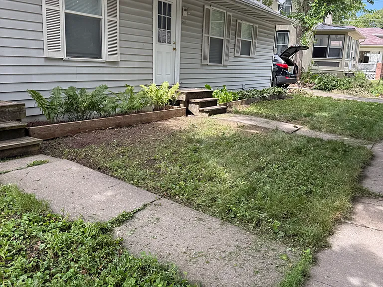 209 N Governor St #209 — Photo 1