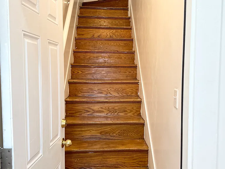 14 Victory Rd #2 — Photo 2