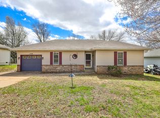 1508 W Warren Ave, Ozark, MO 65721