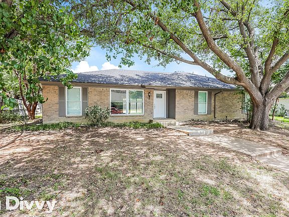 2nd image of 2310 Greenmeadow Dr