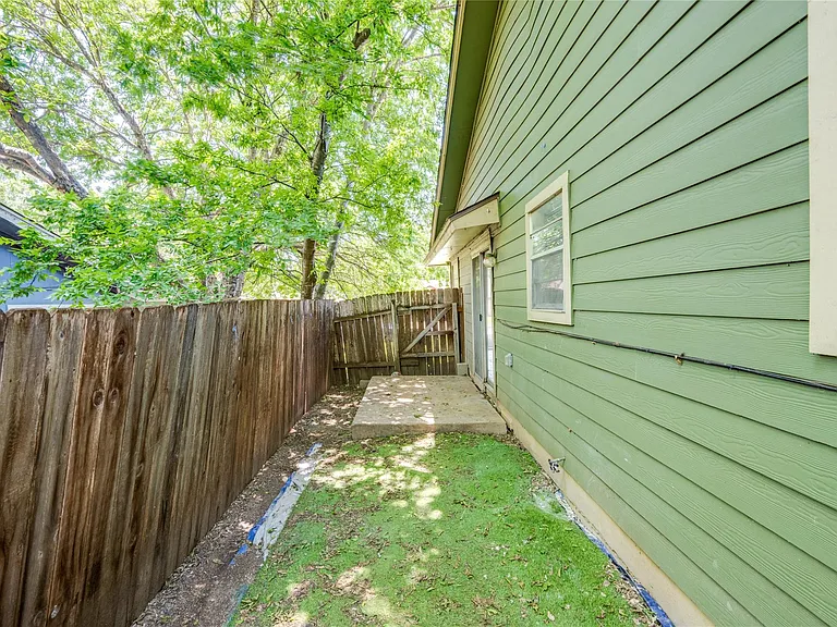 5208 Bogey Ct #B — Photo 26
