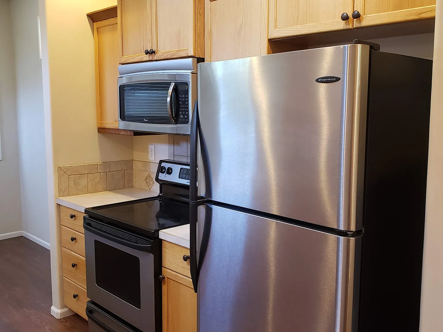 3 bed, 1591 sqft, $2,250 — Photo 4