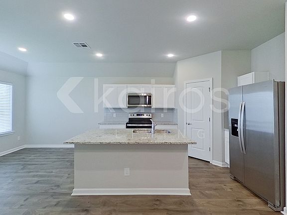 4th image of 118 Orthello Ct