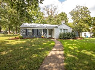 8435 Stanford Ave, Saint Louis, MO 63132