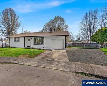 982 Queen Ct NE, Salem, OR, 97301