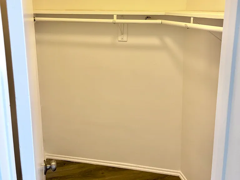 Closet 2