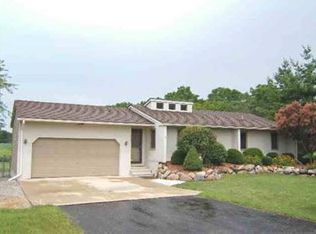 8088 W Potter Rd, Flushing, MI 48433