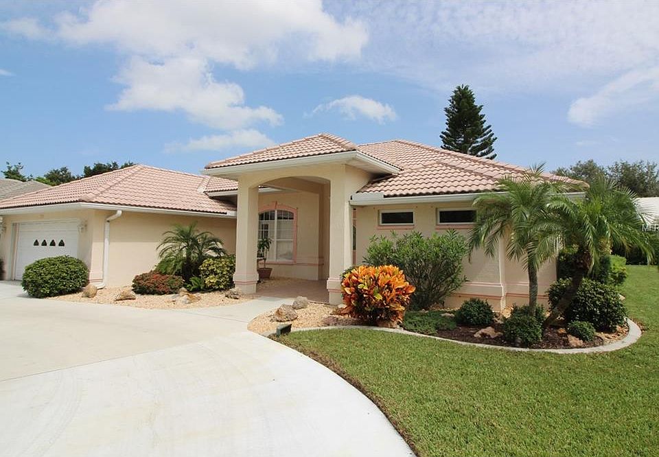 1st image of 210 Rockwood Way