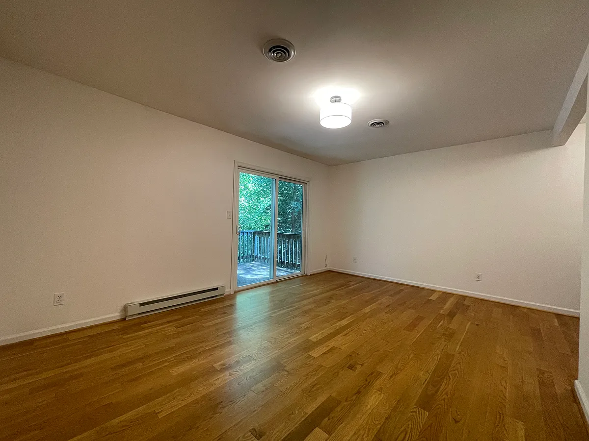 Building Photo - 1218 Holmes Ave #A