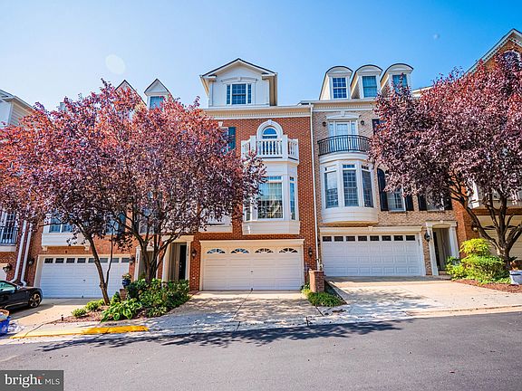 3rd image of 1838 Fonthill Ct #14