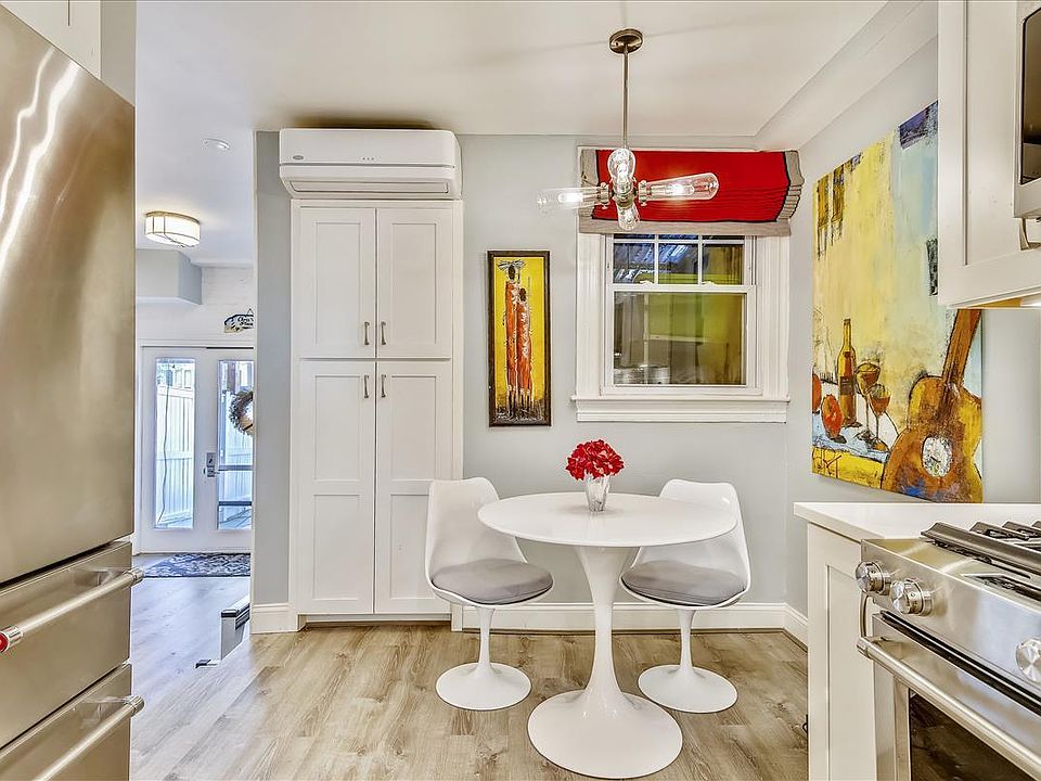 Kitchen eating area and pantry