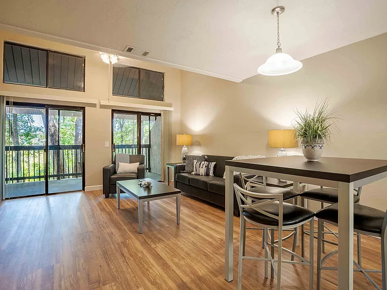 Lakewood Villas — Photo 13