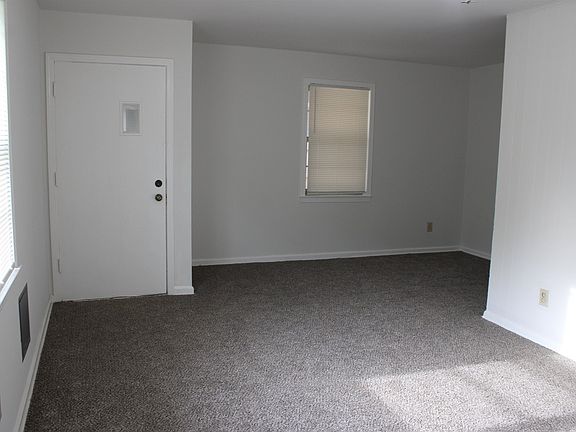3rd image of 5552 Millbranch Rd