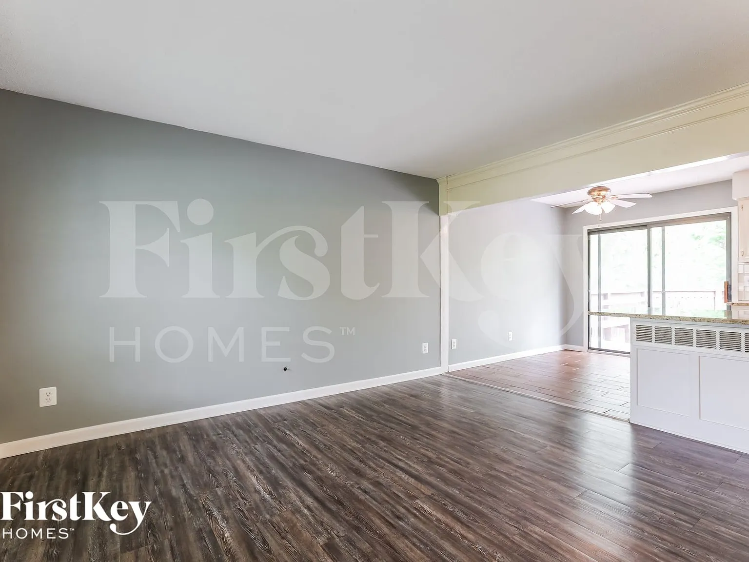 3 bed, 2.0 bath, 1462 sqft, $1,765 — Photo 3