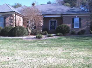 5925 Tarleton Dr, Oak Ridge, NC 27310