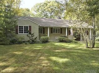 1168 Cove Edge Rd, Syosset, NY 11791