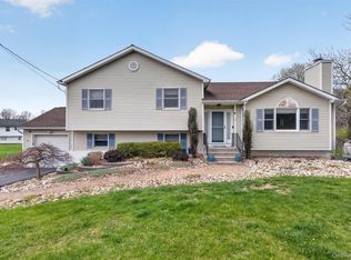 25 Bull Rd, Washingtonville, NY 10992
