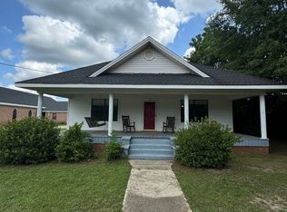 114 N Dawkins St, New Brockton, AL 36351