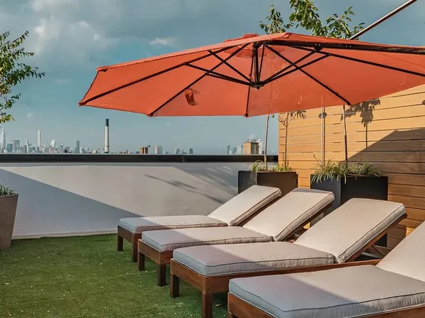 260 Gold Street image 24 of 28