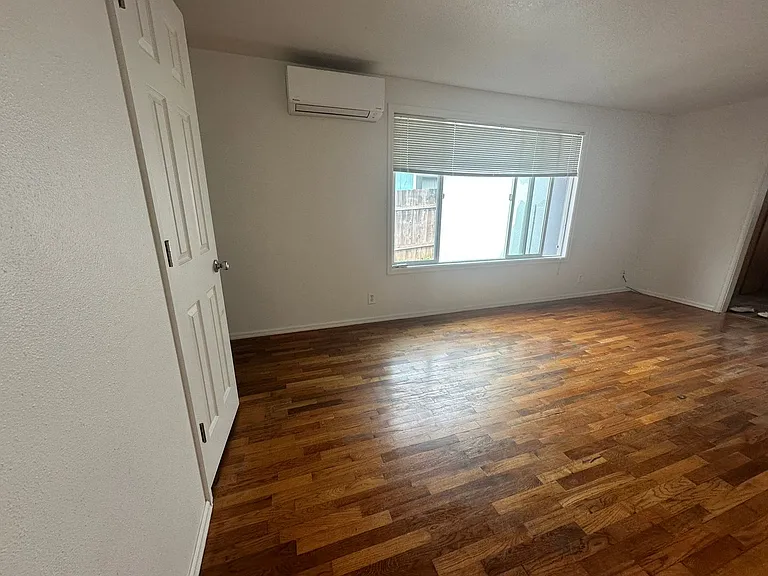 1561 NW Highland Dr — Photo 6